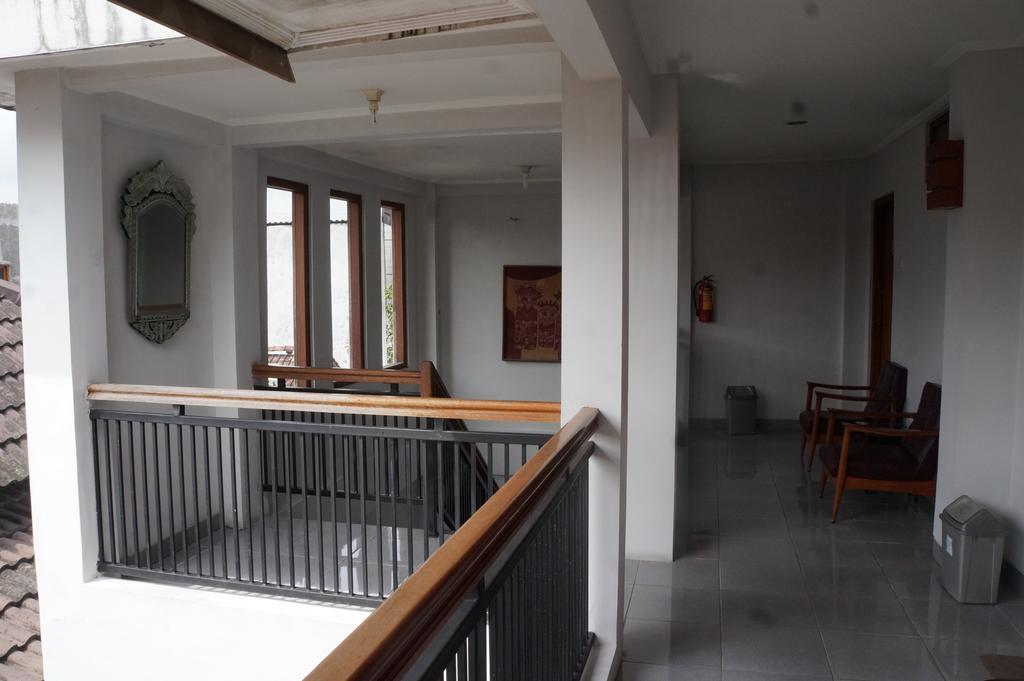 Hotel Kirana Yogyakarta Kültér fotó
