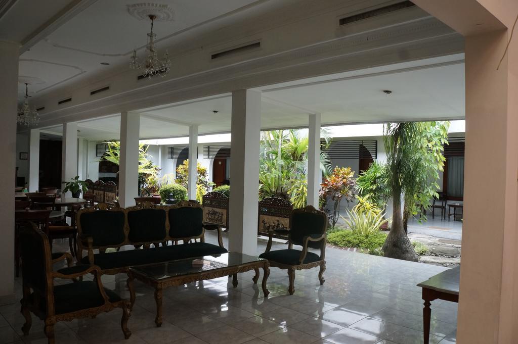 Hotel Kirana Yogyakarta Kültér fotó