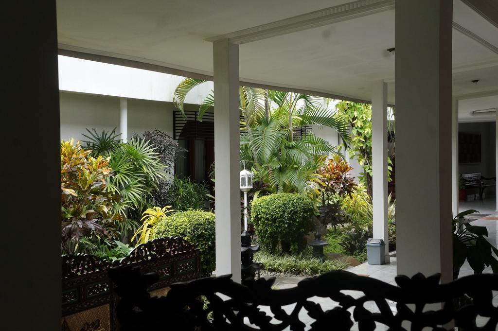 Hotel Kirana Yogyakarta Kültér fotó