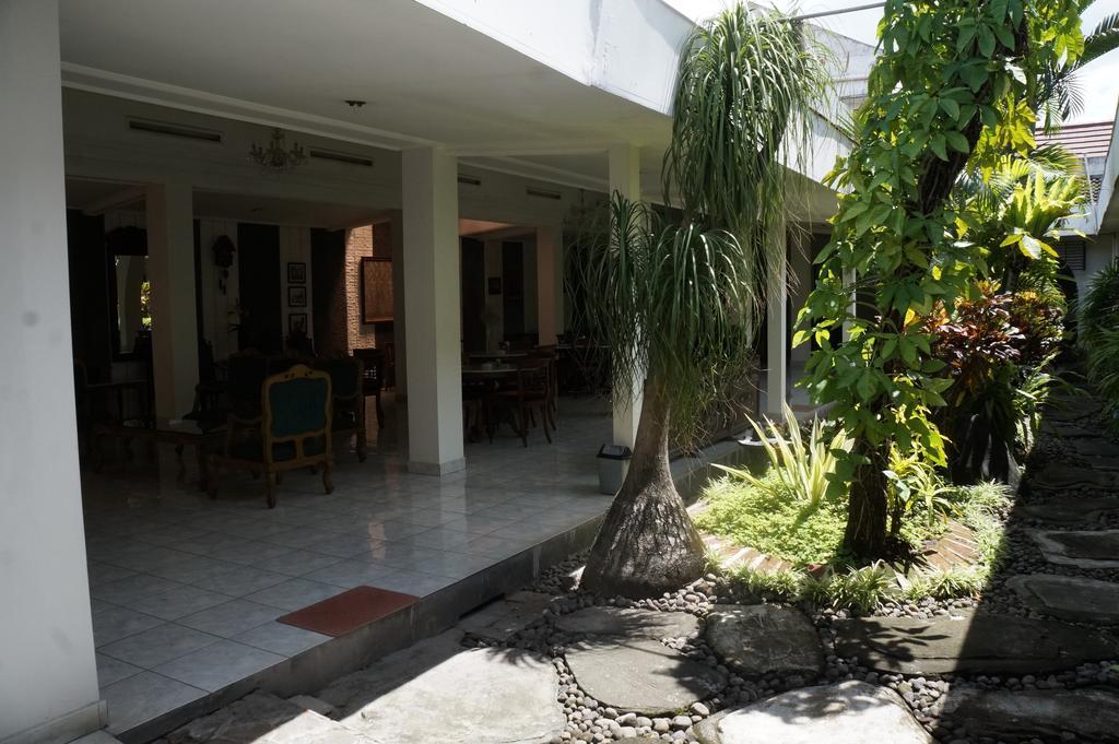 Hotel Kirana Yogyakarta Kültér fotó