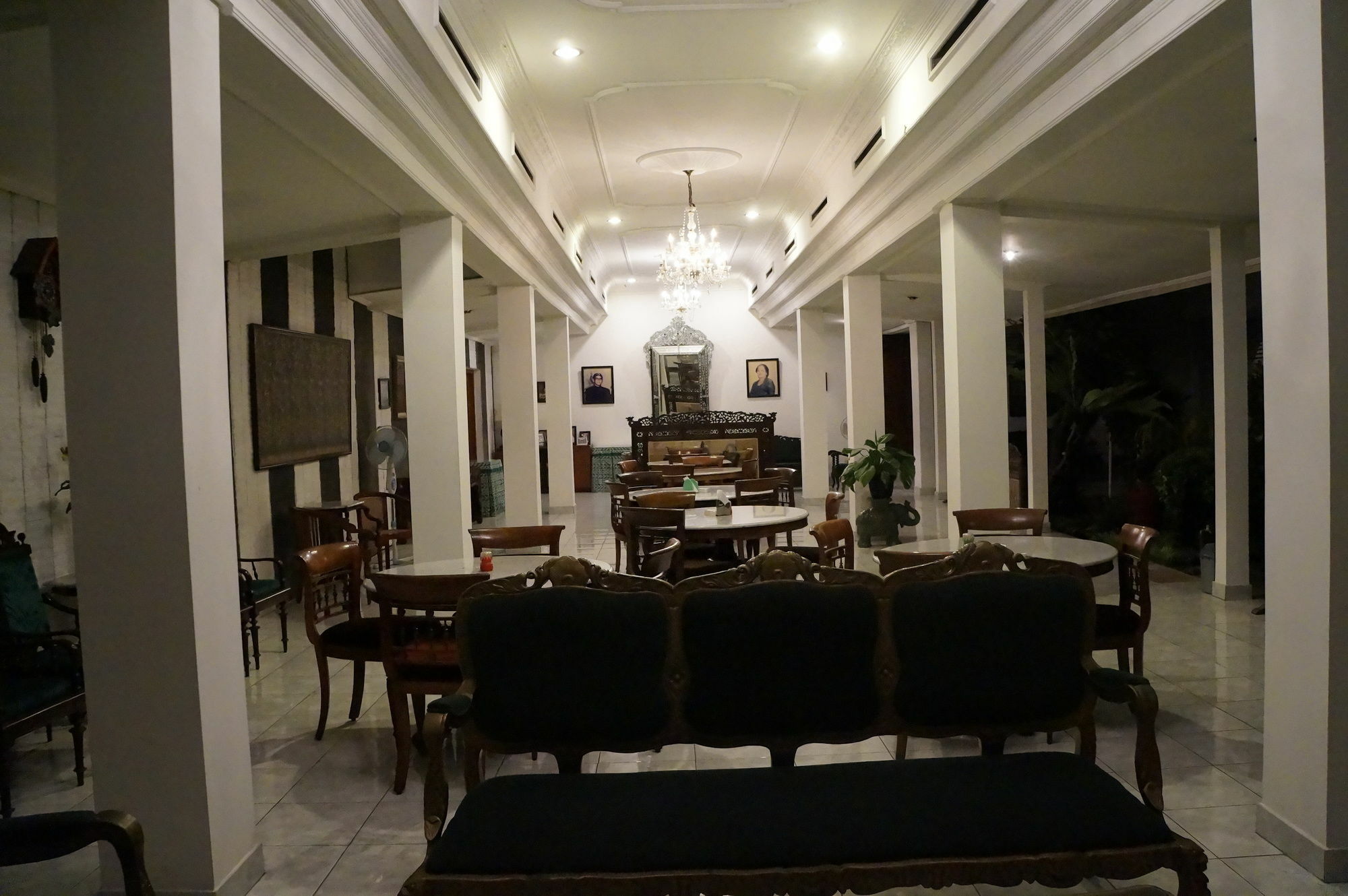 Hotel Kirana Yogyakarta Kültér fotó